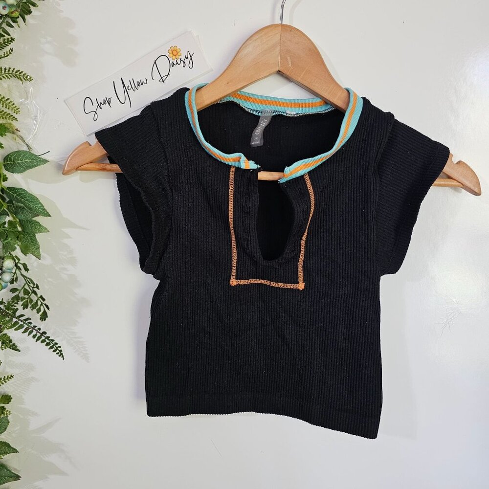Adult ANWND Ribbed Knit Crop Top Split Neck Contrast Stitch Streetwear S/M